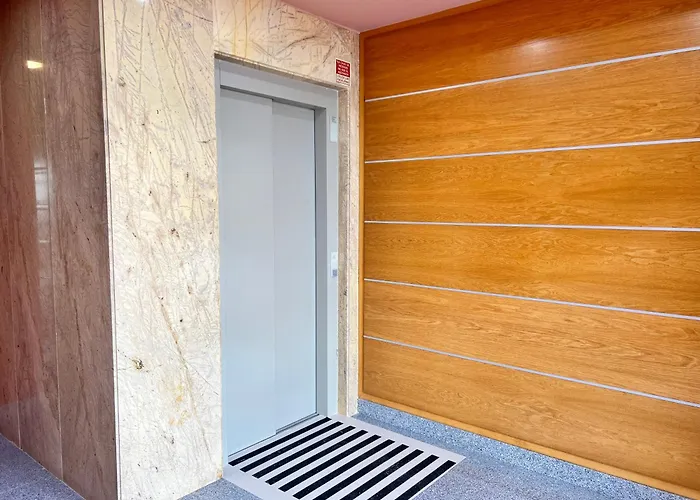 Housing Leon Pablo Florez